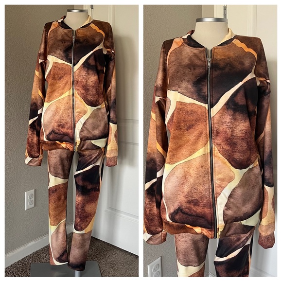 🆕 listing! Giraffe print separates (JACKET ONLY) - Picture 1 of 6